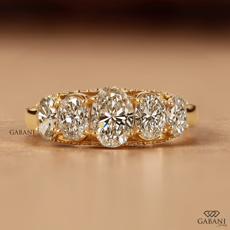 Oval Cut Lab Grown Diamond Anniversary Ring with Graduated Setting