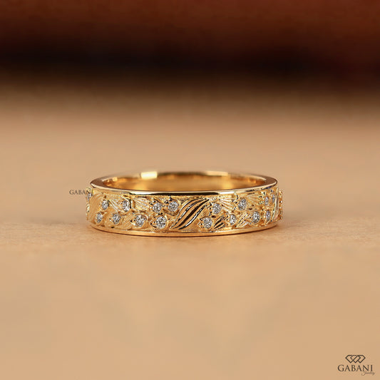 gabani jewelry leaf engraved yellow gold wedding band with nature inspired branch design