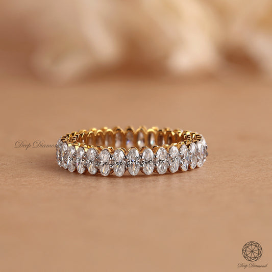 Oval Cut Lab Grown Diamond Pave Setting Band, 4.3MM Stacking Matching Band, 14K Gold Minimalist Shared Prong Diamond Band, Anniversary Gift for Women