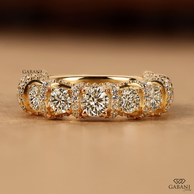 Five Stone Round Diamond Band in Yellow Gold