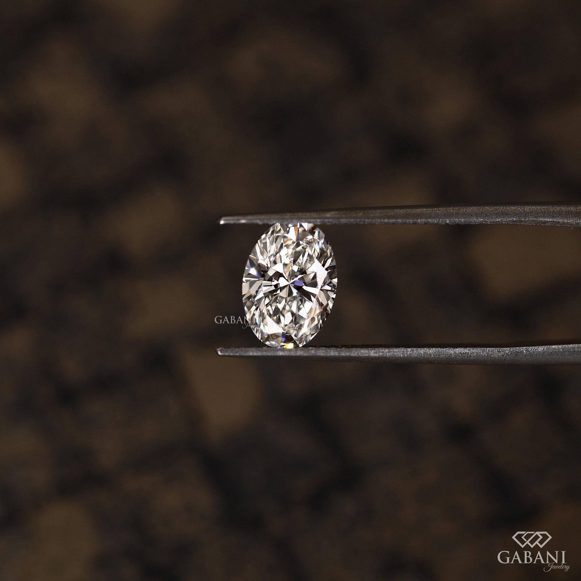 lab grown oval cut diamond loose stone with refined symmetry and sparkle
