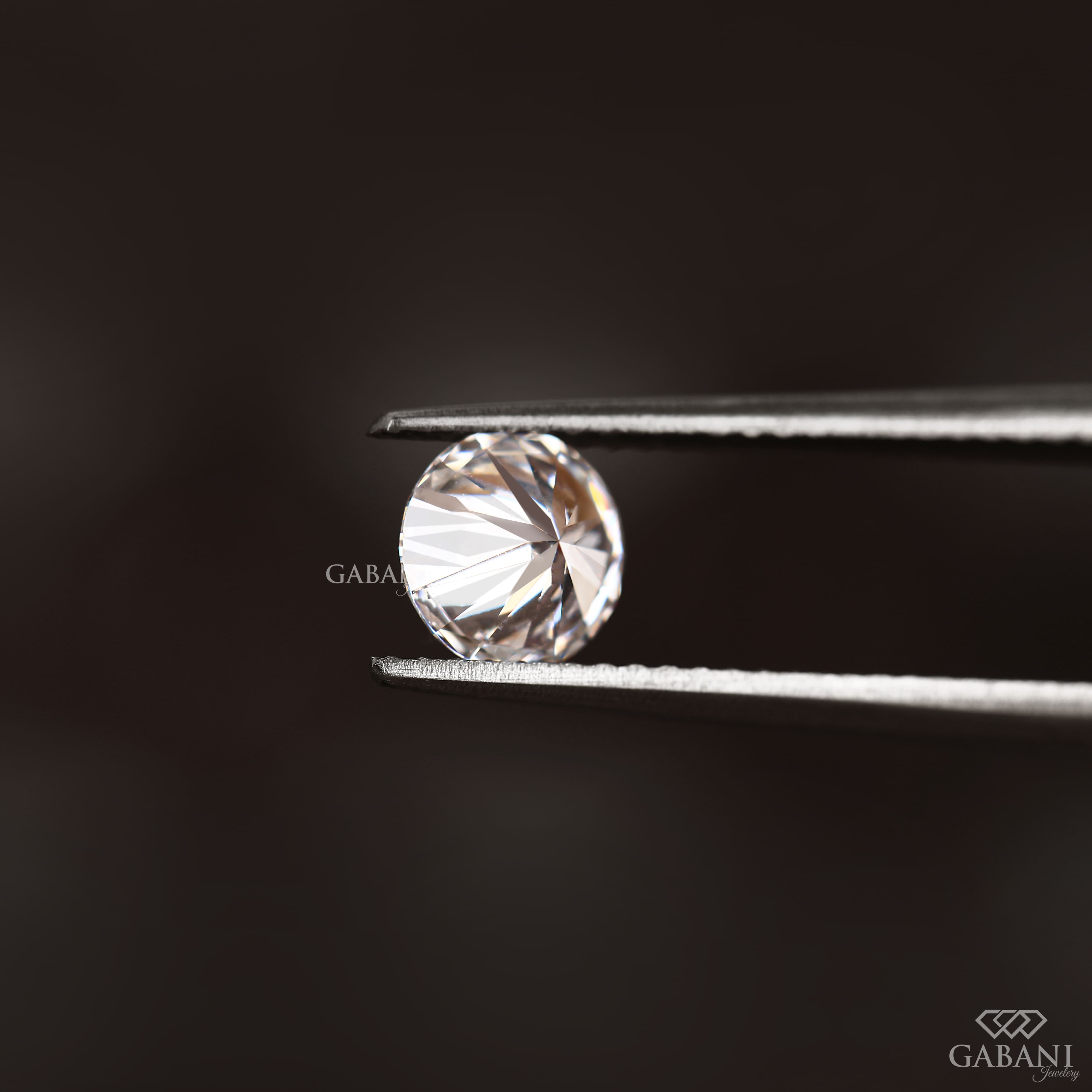 IGI Certified Round Cut Lab Grown Diamond