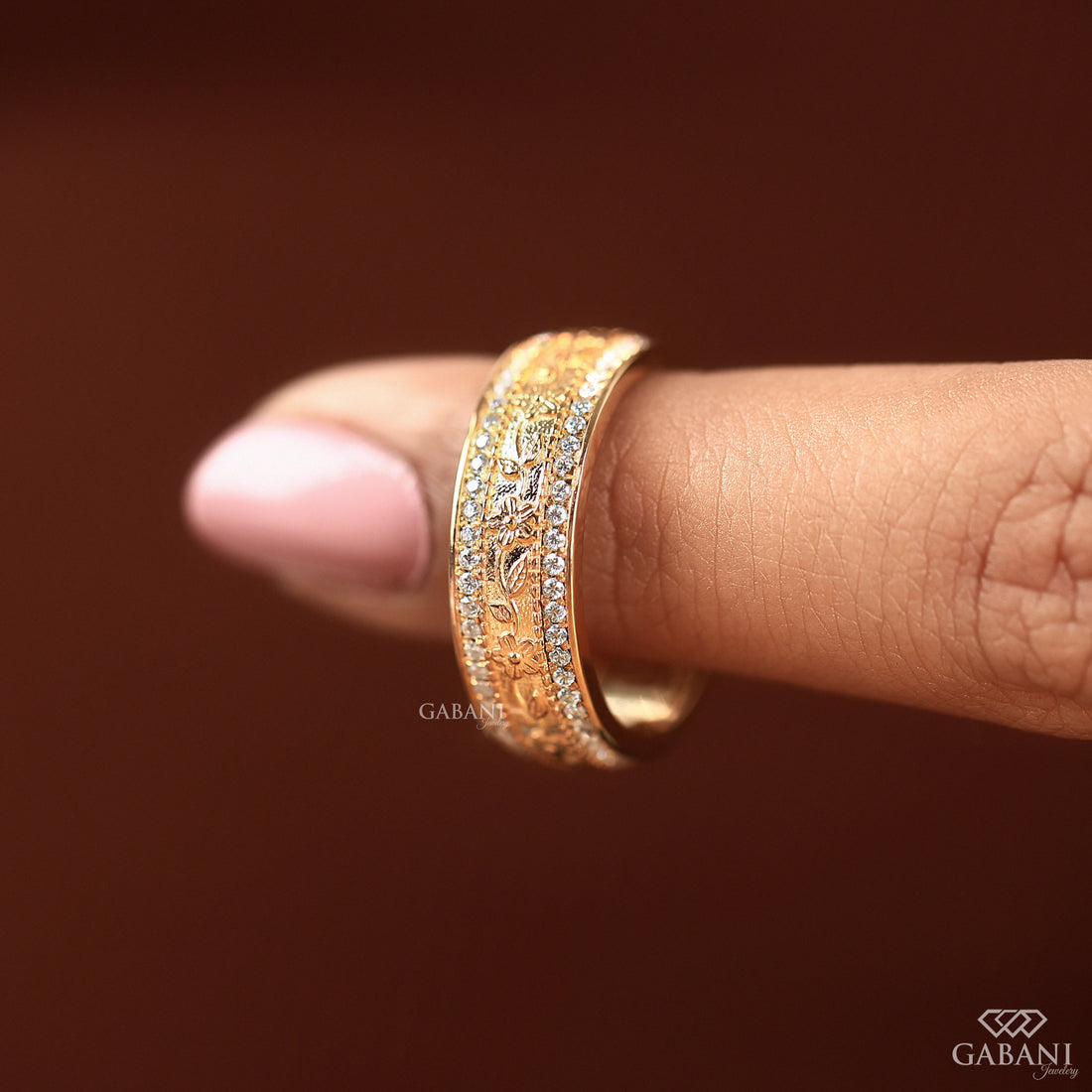 Round Cut Lab Grown Diamond Floral Engraved Wedding Band