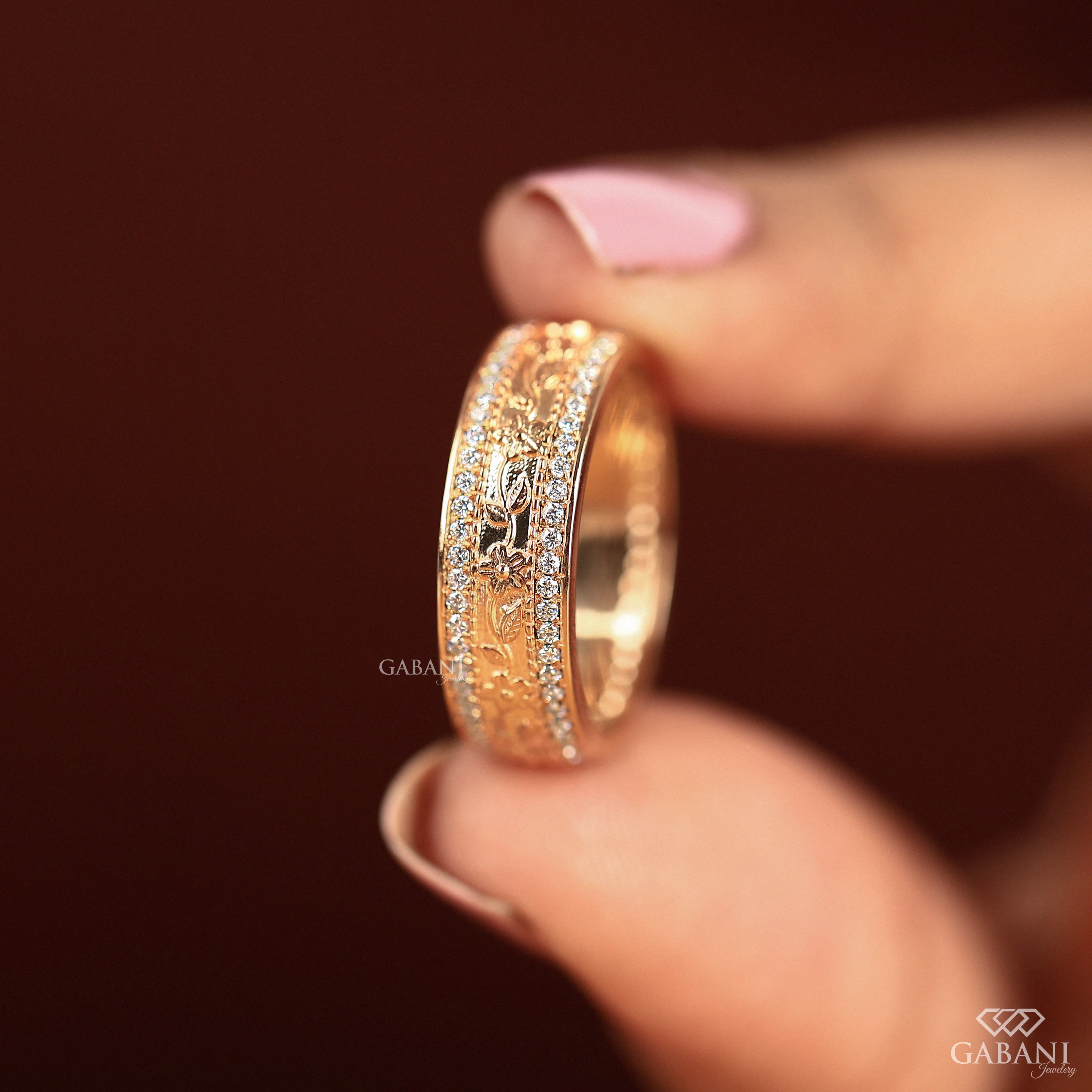 Round Cut Lab Grown Diamond Floral Engraved Wedding Band