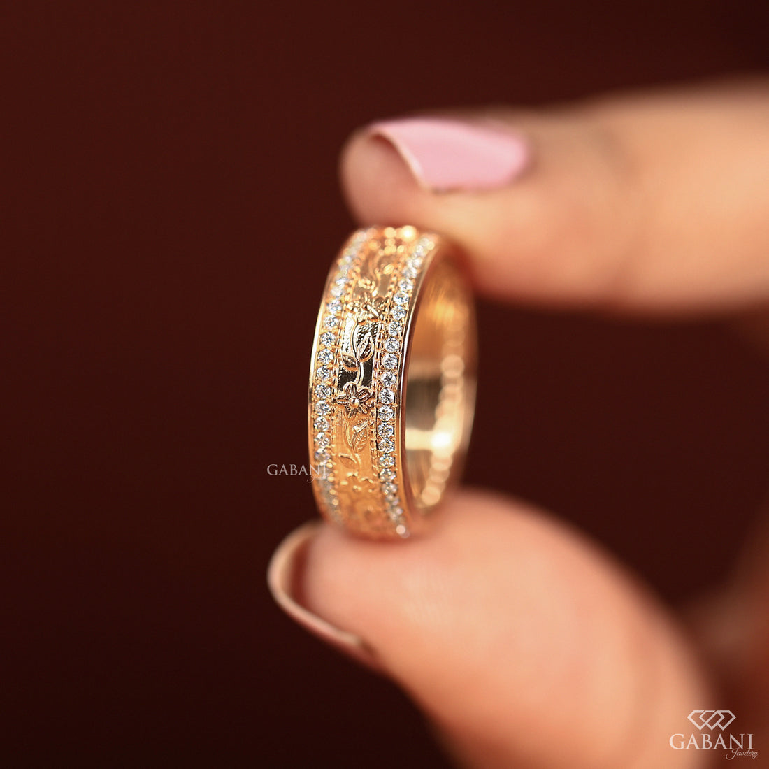 Round Cut Lab Grown Diamond Floral Engraved Wedding Band