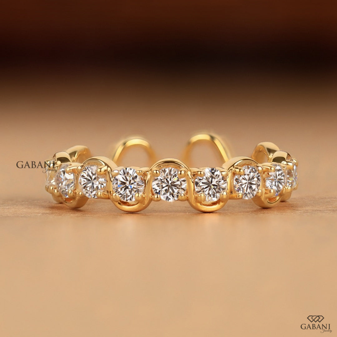 Round cut Diamond Wedding Band For Women