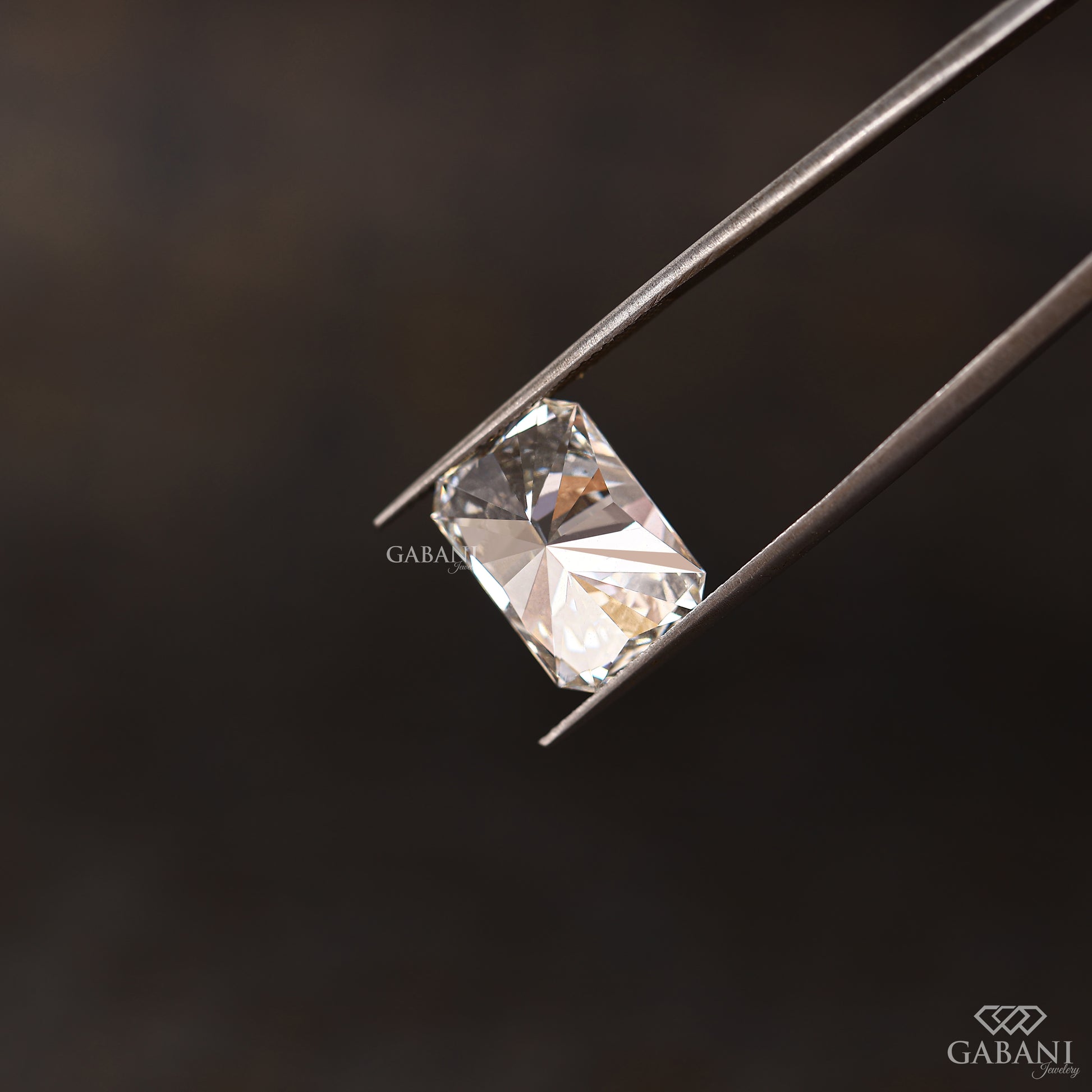 brilliant cut radiant lab grown stone
