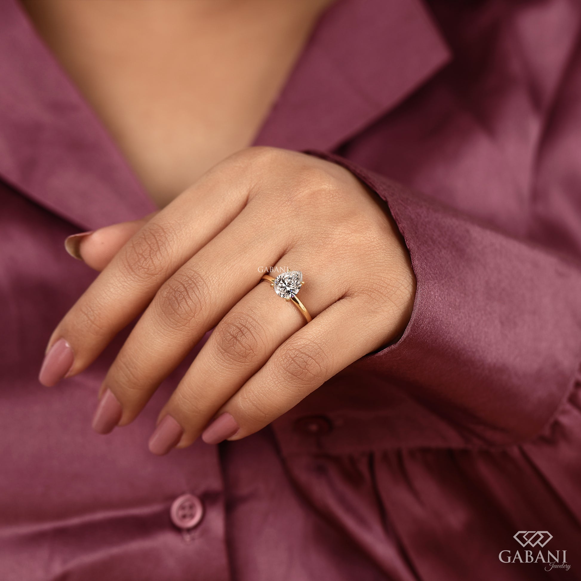 lab grown diamond pear cut solitaire ring in solid yellow gold for daily wear
