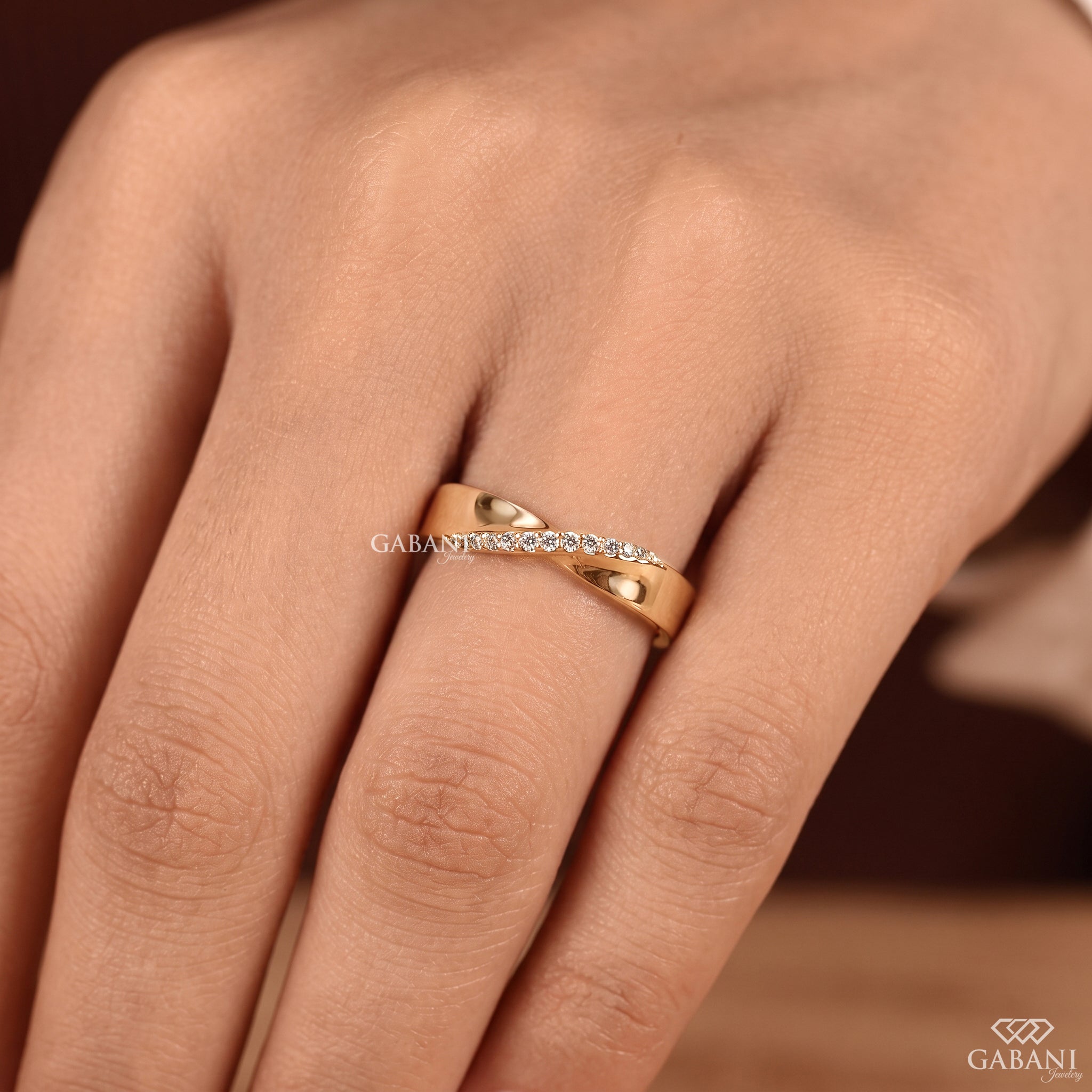 Twisted Lab Grown Diamond Wedding Band - Mobius Style