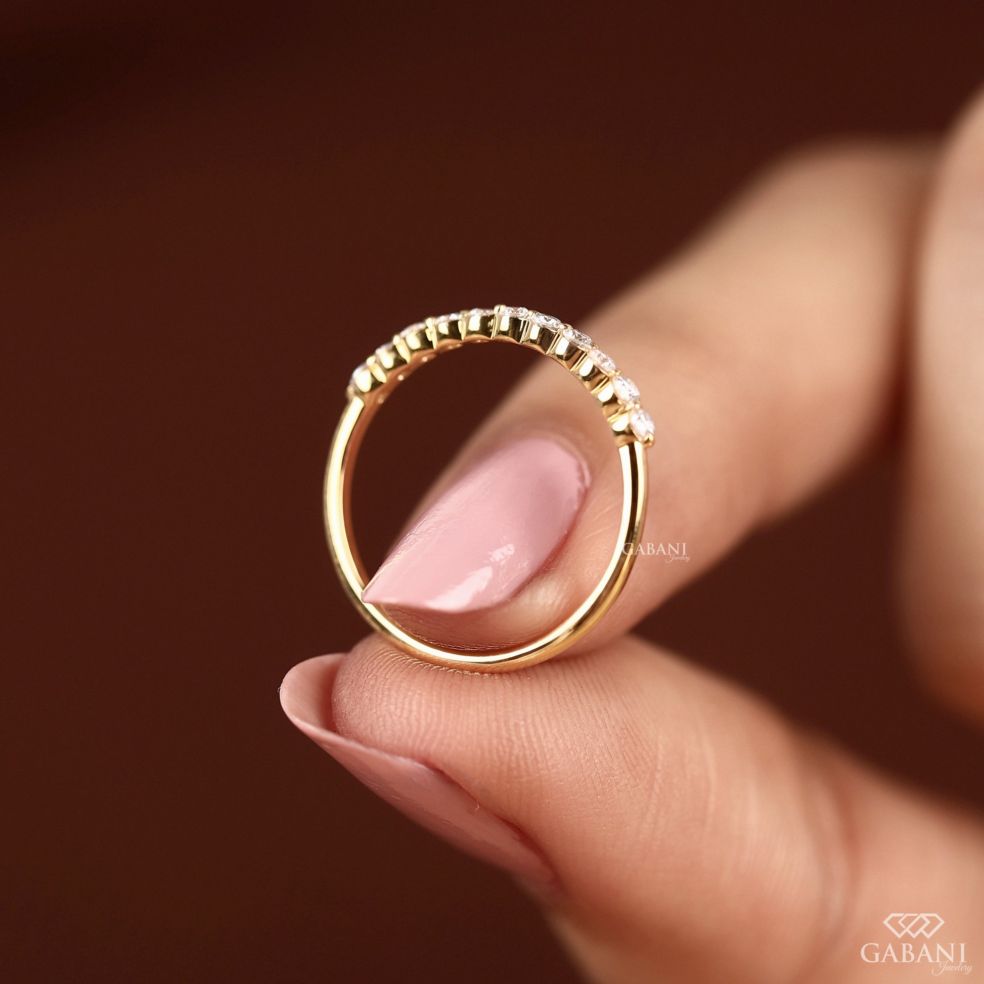 Minimal bridal band with round diamond wedding design