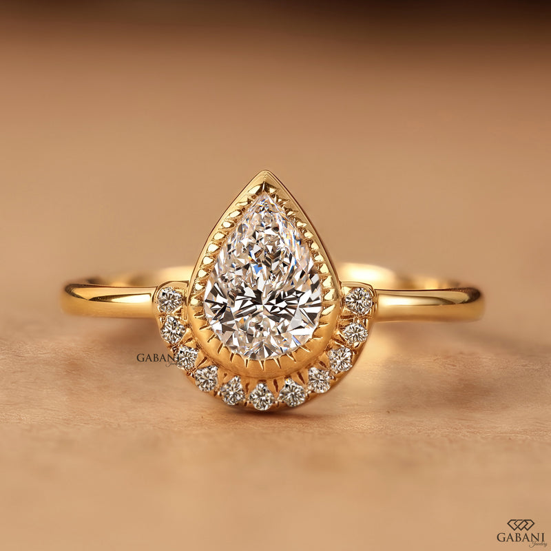 Pear cut Lab Grown Diamond Engagement Ring - Halo Style