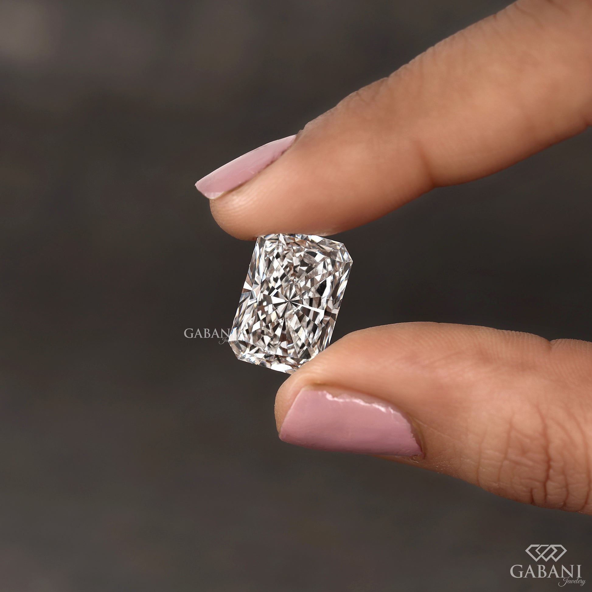 elongated radiant shape loose diamond
