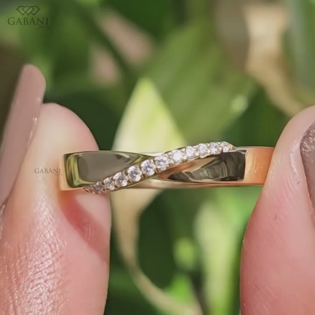 Twisted Lab Grown Diamond Wedding Band - Mobius Style