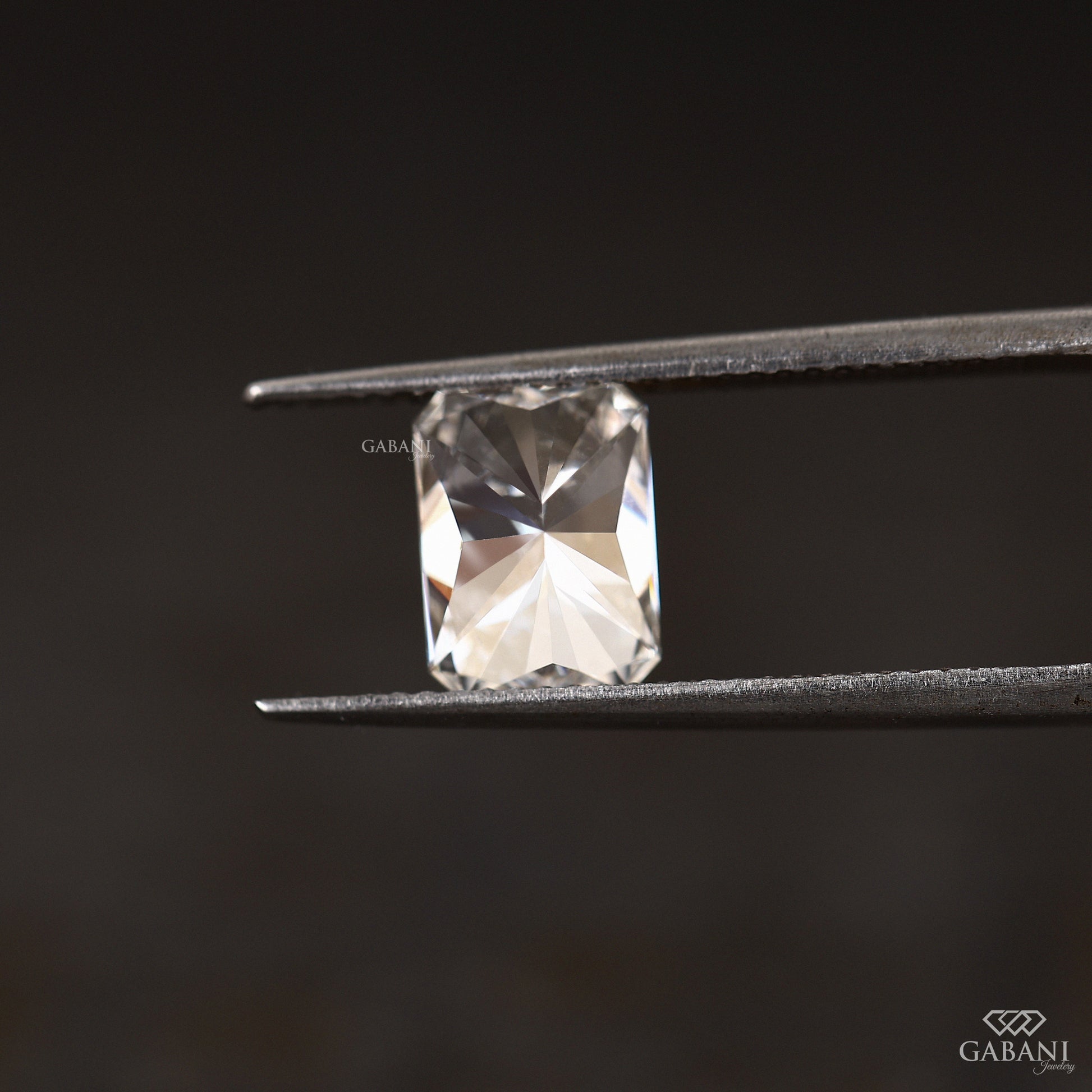 igi certified radiant cut lab grown diamond for custom engagement jewelry