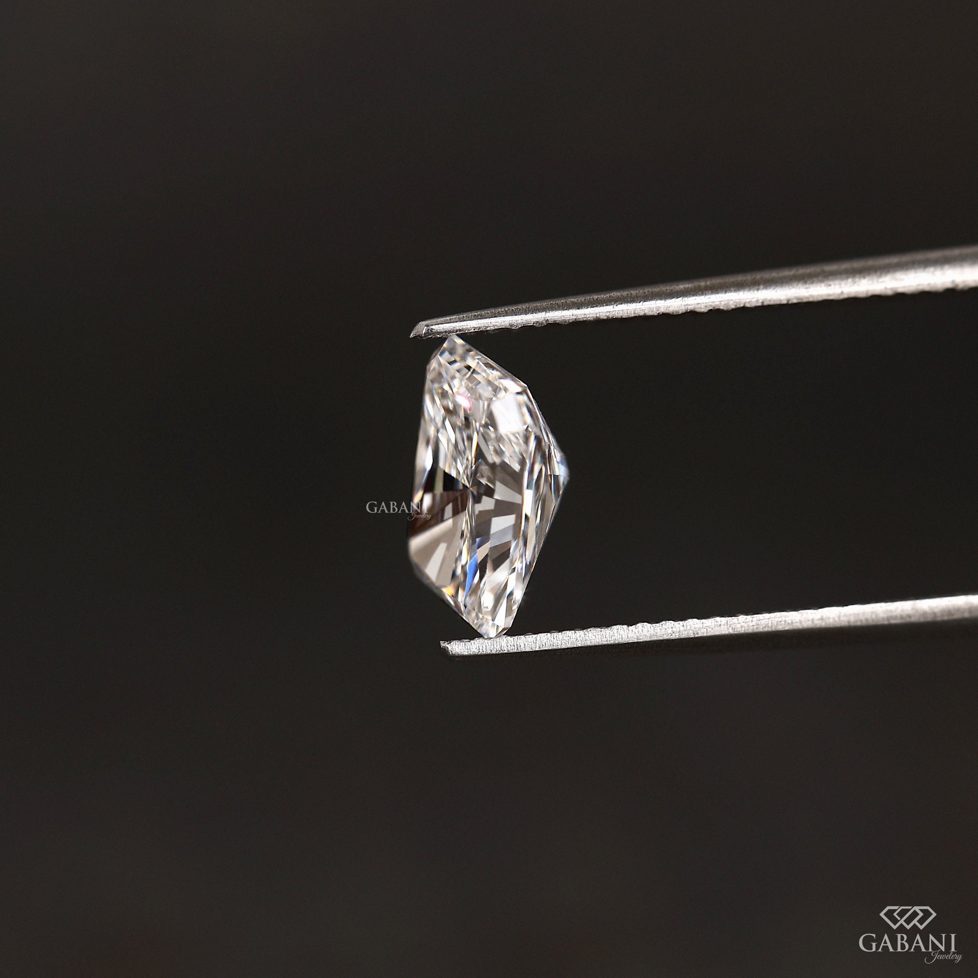 loose radiant cut lab grown diamond for custom pendant or ring