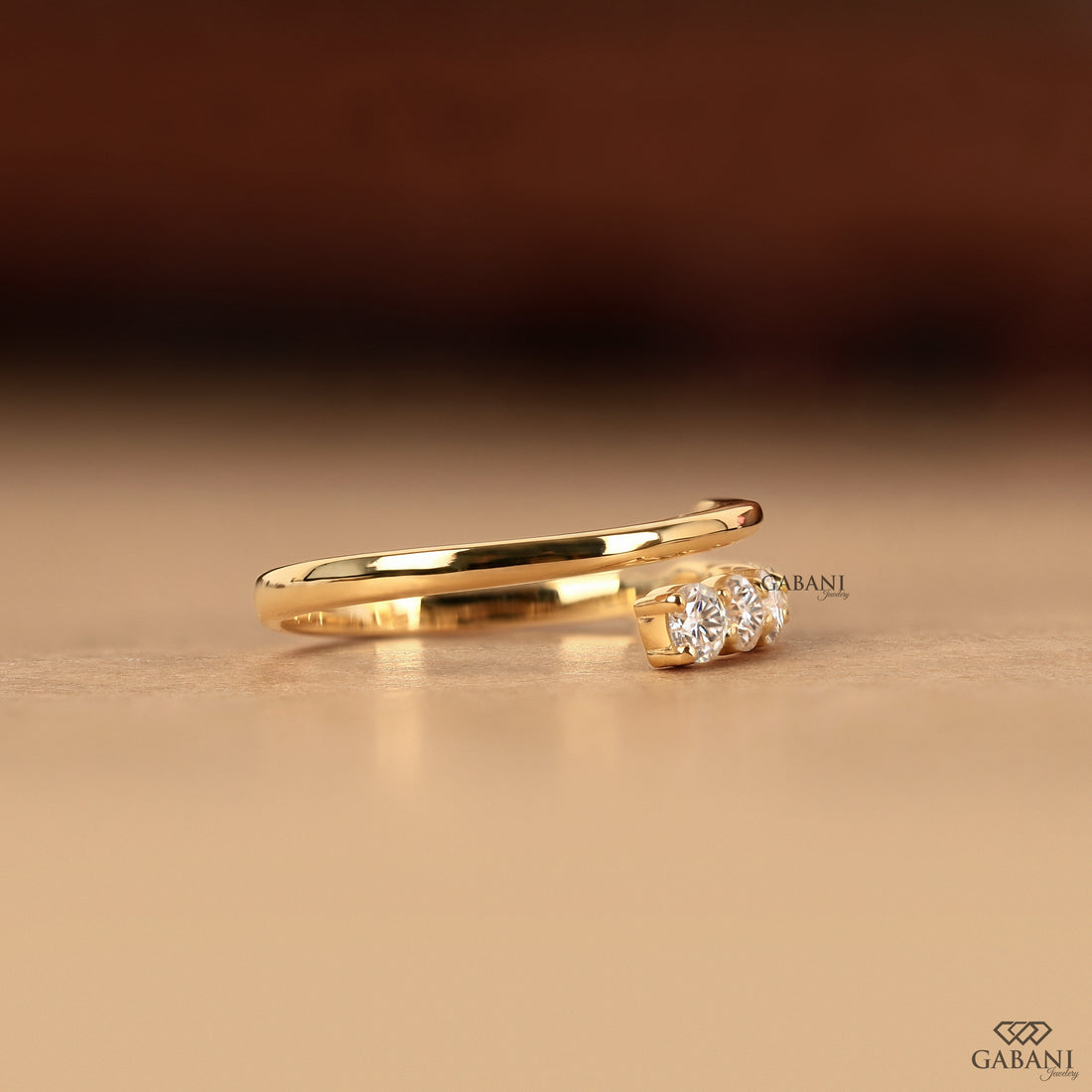 Graduated round diamond wedding band with lab grown stones